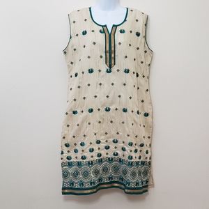 NWOT Indian dress embroidered XL
